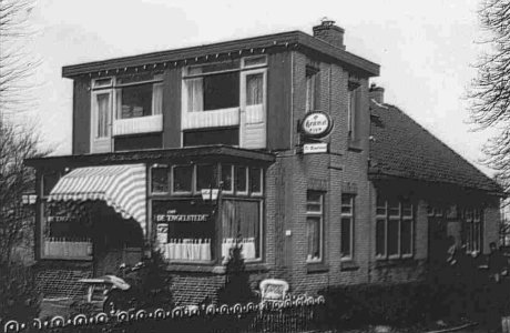 Historische foto van de Engelstede in Engelbert - Groningen